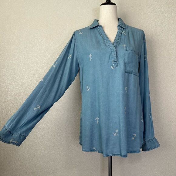 Life Style 100% Tencel Chambray Anchor Quarter Button Top - Picture 2 of 12